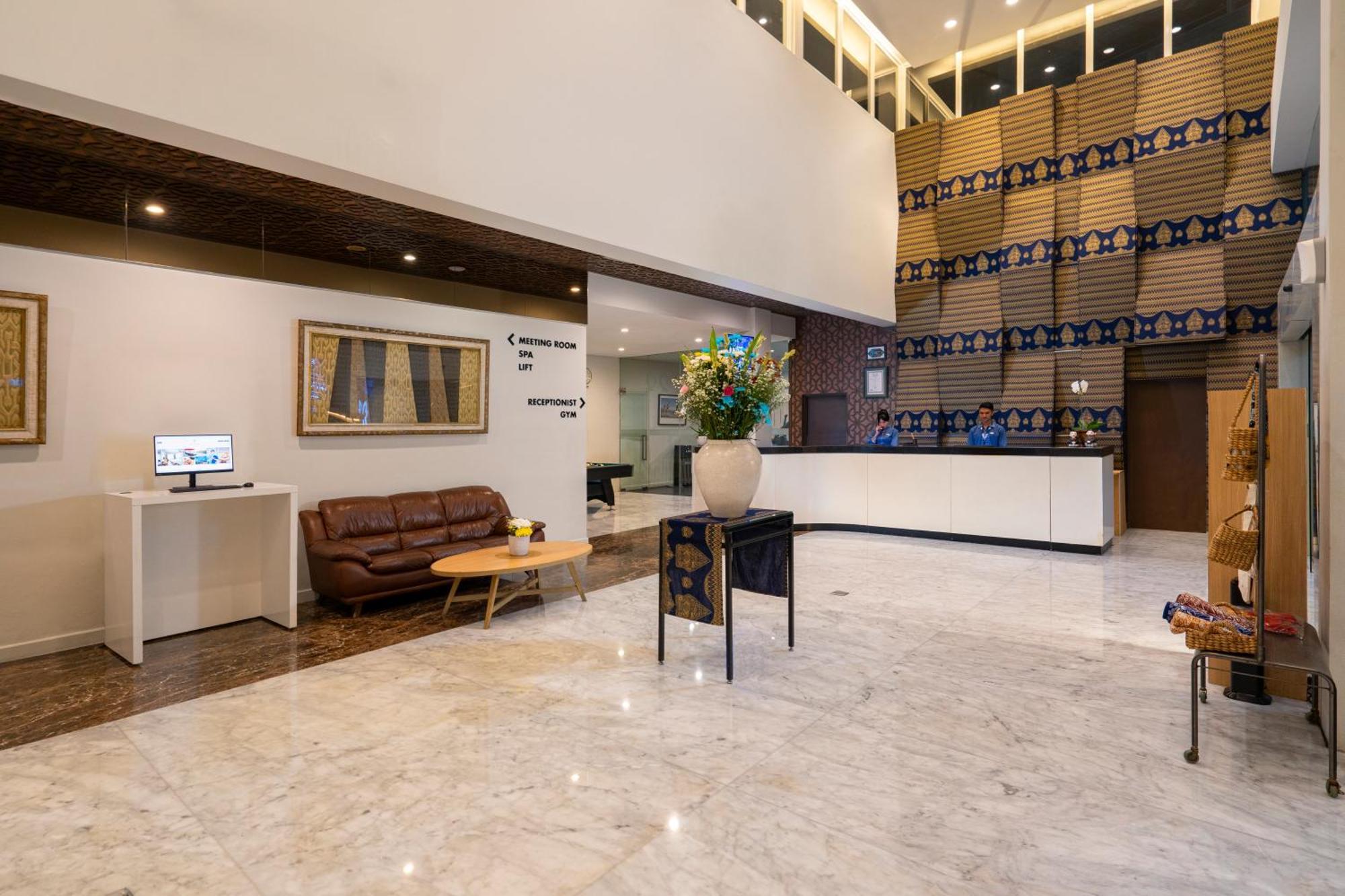 Batiqa Hotel & Apartments Karawang Eksteriør bilde