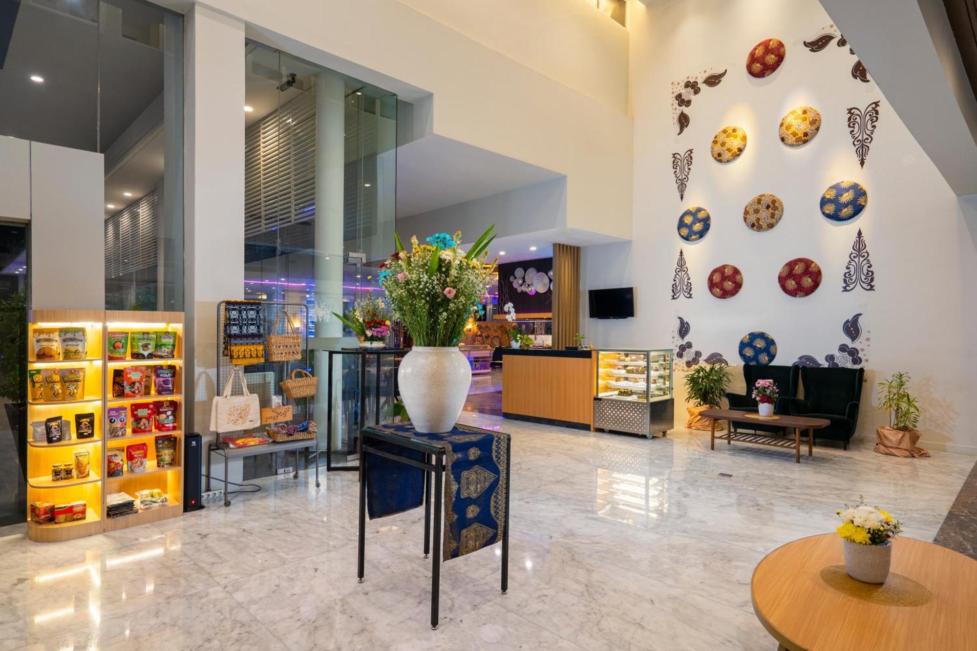 Batiqa Hotel & Apartments Karawang Eksteriør bilde