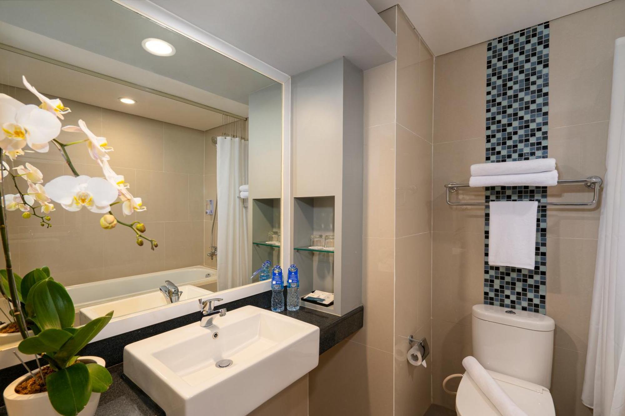 Batiqa Hotel & Apartments Karawang Eksteriør bilde
